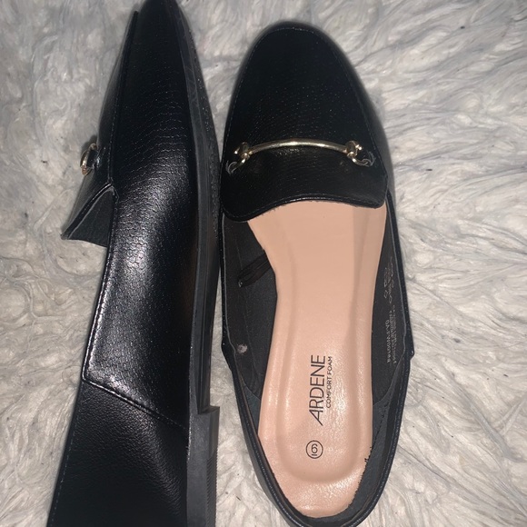Ardene Flats - Picture 2 of 2